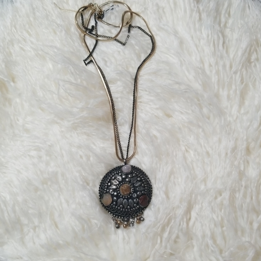 Groovy Pendant Necklace